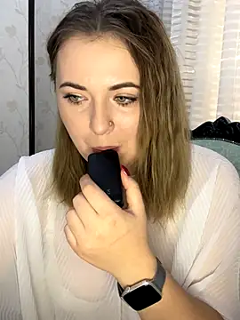 Snapshot of AliseShyness chatting on 23, 10, 2025 AliseShyness online show from 23, 10, 2025