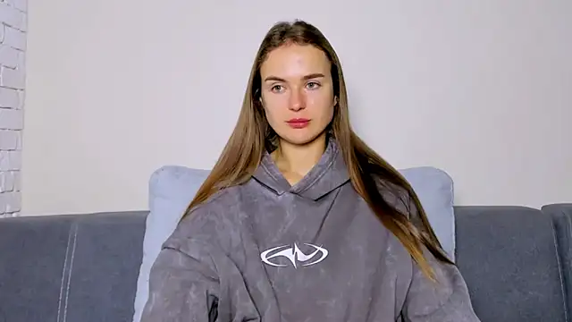 Snapshot of LilMary_ chatting on 1, 12, 2025 LilMary online show from 1, 12, 2025