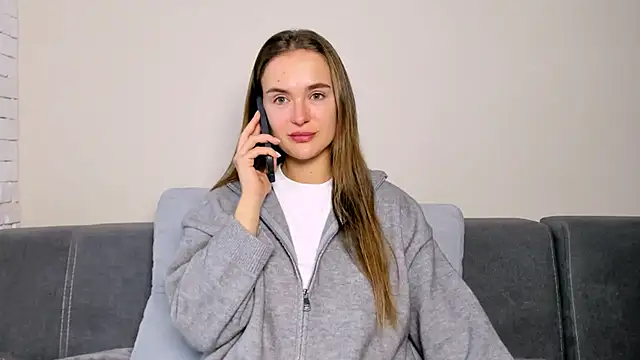 Snapshot of LilMary_ chatting on 15, 12, 2025 LilMary online show from 15, 12, 2025