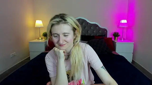 CamillaDreamer online show from 5, 11, 2025