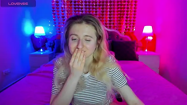 Snapshot of CamillaDreamer chatting on 2, 3, 2026 CamillaDreamer online show from 2, 3, 2026