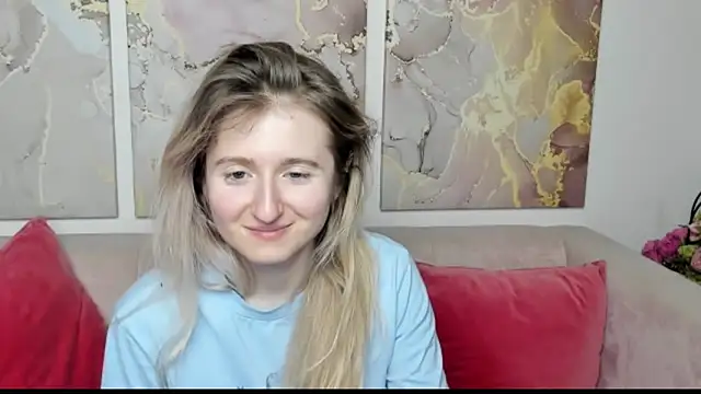 Snapshot of CamillaDreamer chatting on 30, 3, 2026 CamillaDreamer online show from 30, 3, 2026