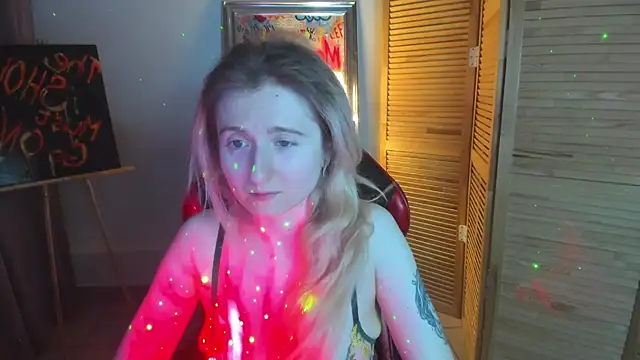 Snapshot of CamillaDreamer chatting on 2, 4, 2026 CamillaDreamer online show from 2, 4, 2026