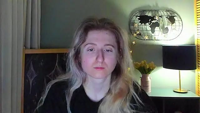 Snapshot of CamillaDreamer chatting on 3, 4, 2026 CamillaDreamer online show from 3, 4, 2026