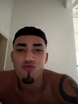 Snapshot of bbyexclussive chatting on 26, 9, 2025 bbyexclussive online show from 26, 9, 2025