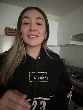 Mariana gom online show from 16, 6, 2026
