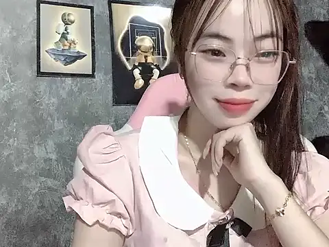 Snapshot of Ellie039 chatting on 5, 10, 2025 Ellie039 online show from 5, 10, 2025