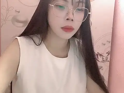 Snapshot of Ellie039 chatting on 11, 10, 2025 Ellie039 online show from 11, 10, 2025