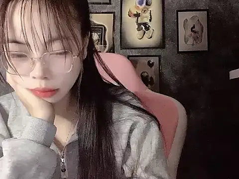 Snapshot of Ellie039 chatting on 24, 10, 2025 Ellie039 online show from 24, 10, 2025