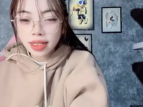 Snapshot of Ellie039 chatting on 11, 11, 2025 Ellie039 online show from 11, 11, 2025