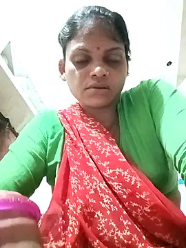 Snapshot of SHMA-77 chatting on 30, 9, 2025 SHMA-77 online show from 30, 9, 2025