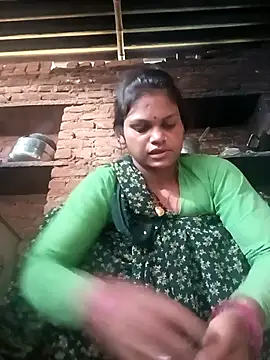 Snapshot of SHMA-77 chatting on 13, 10, 2025 SHMA-77 online show from 13, 10, 2025