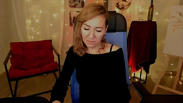 DonnaSmitth online show from 11, 11, 2025