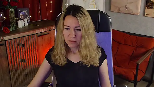 DonnaSmitth online show from 12, 5, 2026
