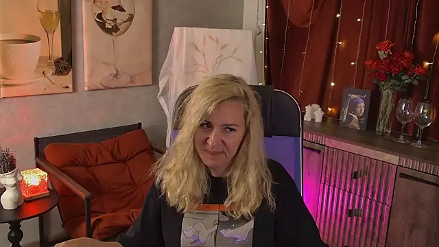 DonnaSmitth online show from 25, 6, 2026