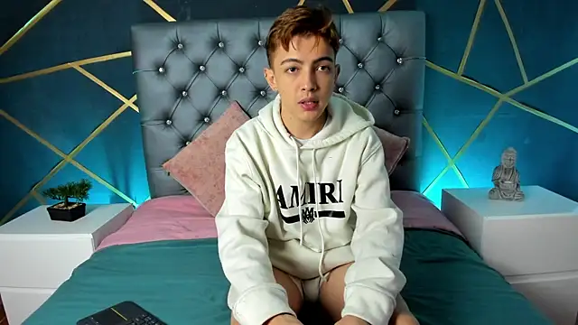 Snapshot of Lian_Miller1_ chatting on 20, 10, 2025 Lian Miller1 online show from 20, 10, 2025