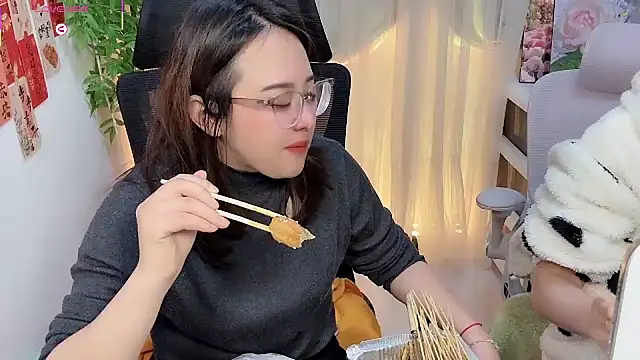 Snapshot of NEWONETO chatting on 26, 2, 2026 NEWONETO online show from 26, 2, 2026