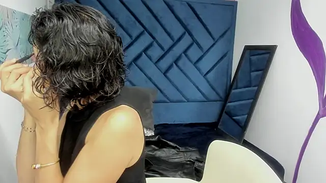 Valery More   online show from 12, 10, 2025