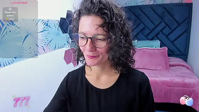 Valery More   online show from 30, 4, 2026