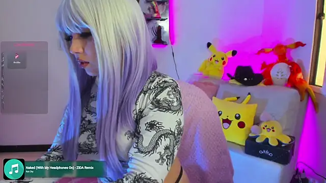 Snapshot of melody_neko777 chatting on 6, 10, 2025 melody neko777 online show from 6, 10, 2025