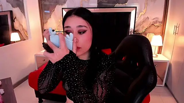 Snapshot of SusanVilla chatting on 2, 12, 2025 SusanVilla online show from 2, 12, 2025