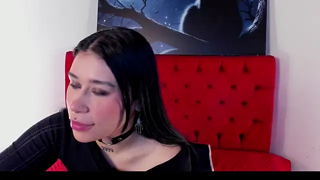 Snapshot of SusanVilla chatting on 4, 12, 2025 SusanVilla online show from 4, 12, 2025