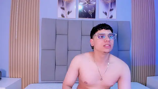 Kandyfrees  online show from 19, 1, 2026