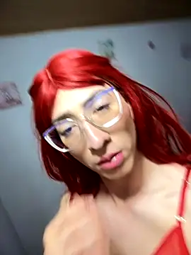 Snapshot of NICOLLE__12 chatting on 24, 10, 2025 NICOLLE 12 online show from 24, 10, 2025