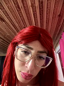 Snapshot of NICOLLE__12 chatting on 26, 10, 2025 NICOLLE 12 online show from 26, 10, 2025