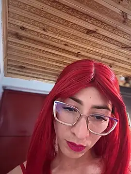 Snapshot of NICOLLE__12 chatting on 21, 5, 2026 NICOLLE 12 online show from 21, 5, 2026