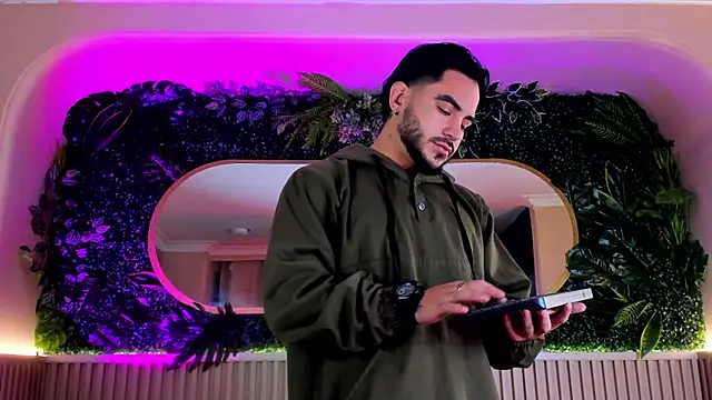 Snapshot of Dante_Dimarco chatting on 1, 10, 2025 Dante Dimarco online show from 1, 10, 2025