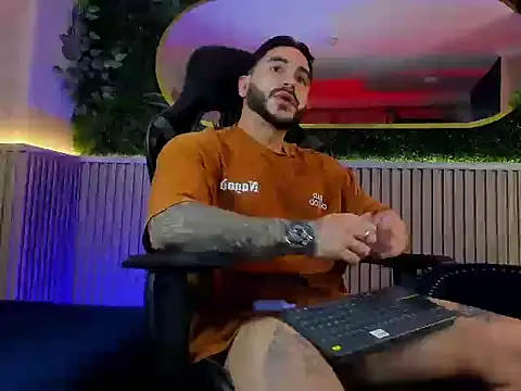 Snapshot of Dante_Dimarco chatting on 10, 11, 2025 Dante Dimarco online show from 10, 11, 2025