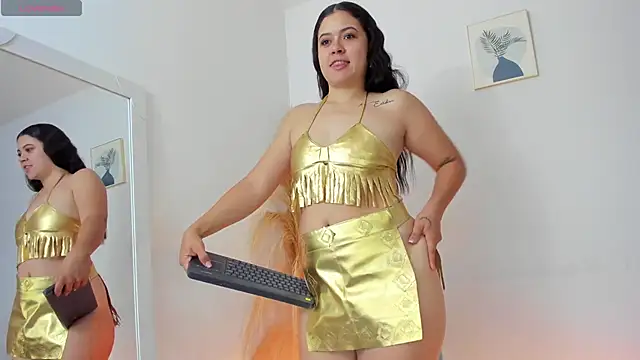 Luna  699 online show from 24, 10, 2025