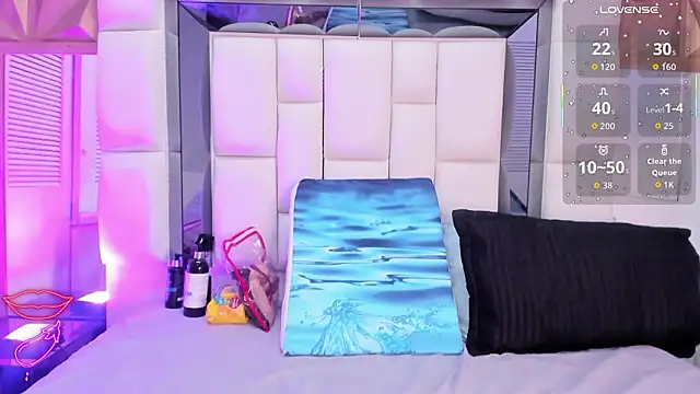 Snapshot of violet_milleer chatting on 17, 3, 2026 violet milleer online show from 17, 3, 2026