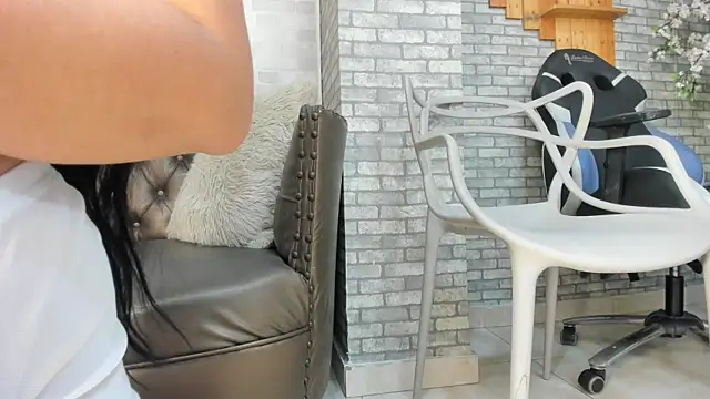 Alisonn Doll online show from 7, 2, 2026