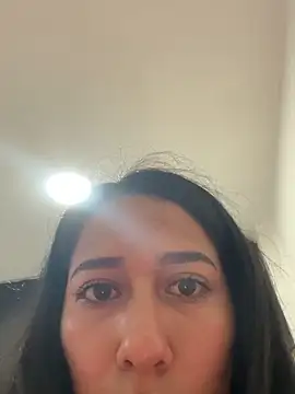 Amelia Rivas online show from 9, 5, 2026