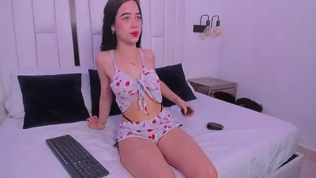 georgina kloss online show from 8, 11, 2025