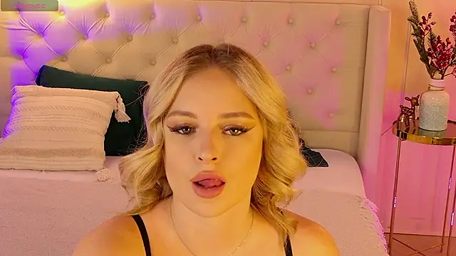 Snapshot of EllyLinn chatting on 17, 1, 2026 EllyLinn online show from 17, 1, 2026