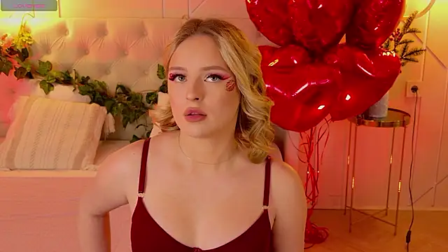 Snapshot of EllyLinn chatting on 14, 2, 2026 EllyLinn online show from 14, 2, 2026