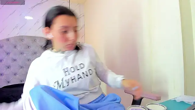 Snapshot of Iris__77 chatting on 8, 10, 2025 Iris 77 online show from 8, 10, 2025