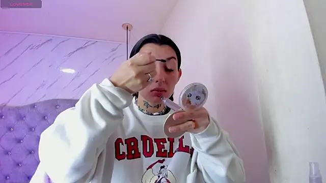 Snapshot of Iris__77 chatting on 12, 10, 2025 Iris 77 online show from 12, 10, 2025