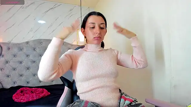 Snapshot of Iris__77 chatting on 14, 10, 2025 Iris 77 online show from 14, 10, 2025