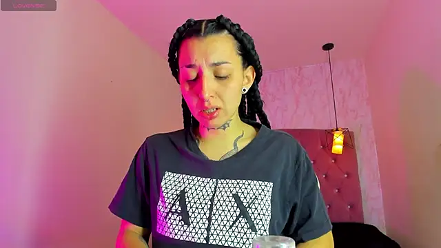 Snapshot of Iris__77 chatting on 29, 11, 2025 Iris 77 online show from 29, 11, 2025