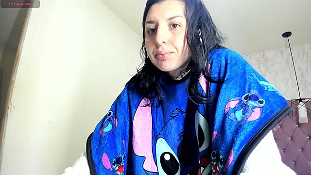 Snapshot of Iris__77 chatting on 18, 12, 2025 Iris 77 online show from 18, 12, 2025