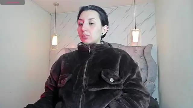 Snapshot of Iris__77 chatting on 19, 12, 2025 Iris 77 online show from 19, 12, 2025