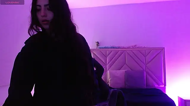 Snapshot of Ixchel_tay chatting on 16, 11, 2025 Ixchel tay online show from 16, 11, 2025