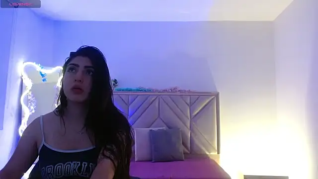 Snapshot of Ixchel_tay chatting on 23, 11, 2025 Ixchel tay online show from 23, 11, 2025