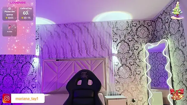 Snapshot of Ixchel_tay chatting on 4, 12, 2025 Ixchel tay online show from 4, 12, 2025