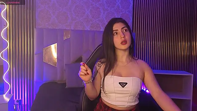 Ixchel tay online show from 6, 3, 2026