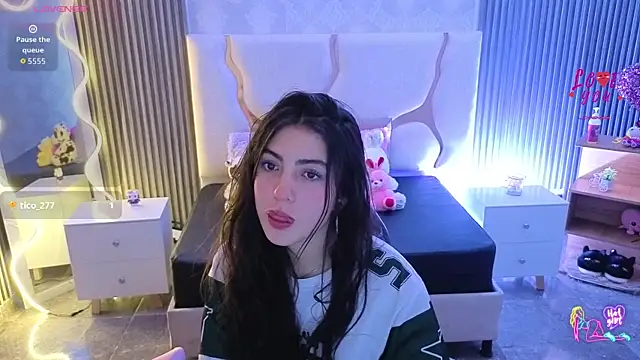 Ixchel tay online show from 17, 5, 2026